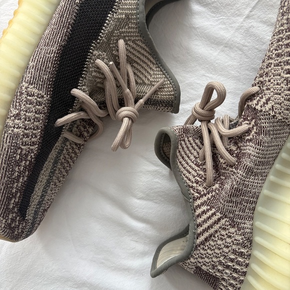 Yeezy boost 350 V2 - Picture 5 of 11